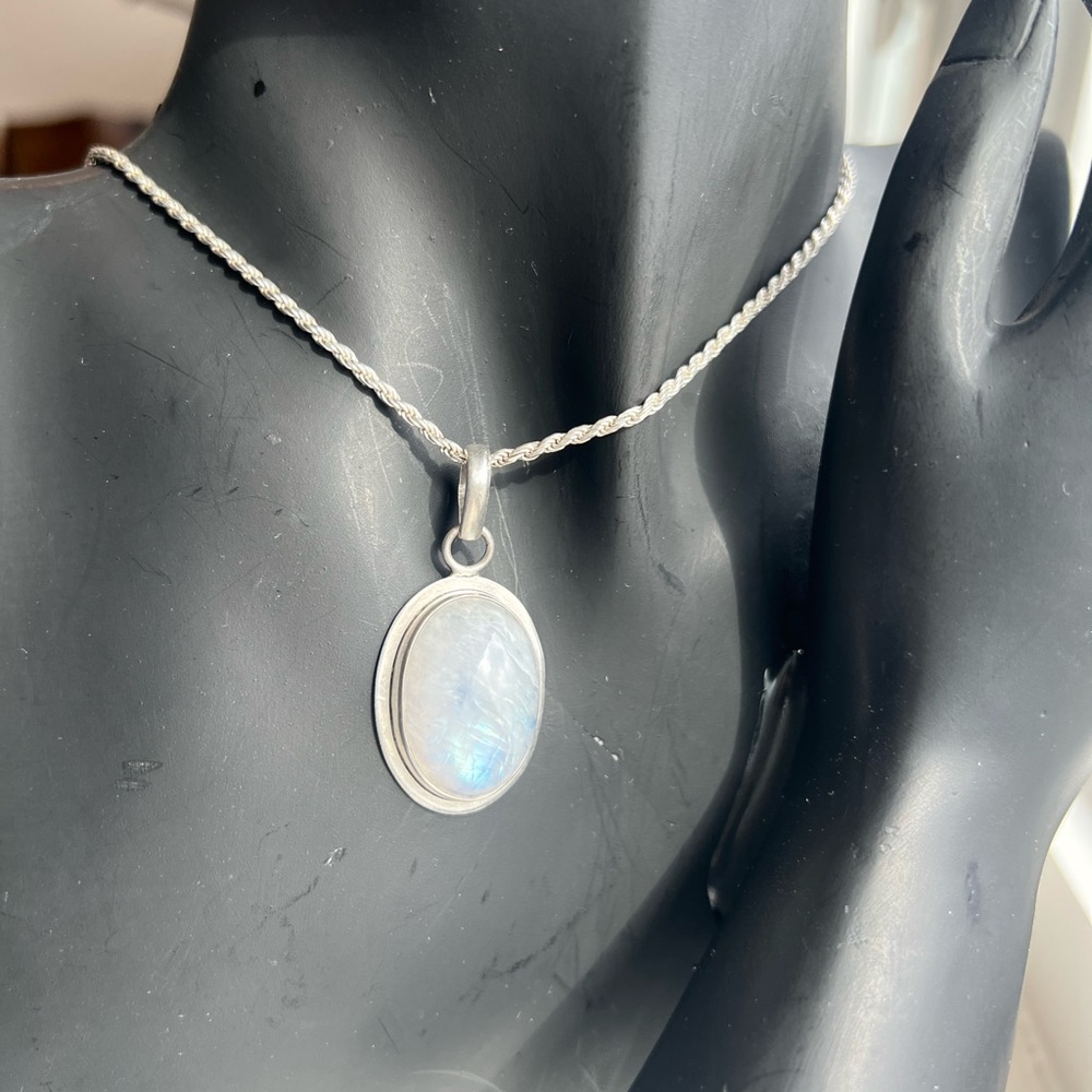 Beautiful Moon Stone Silver Pendent With A Italian Havy Chain .